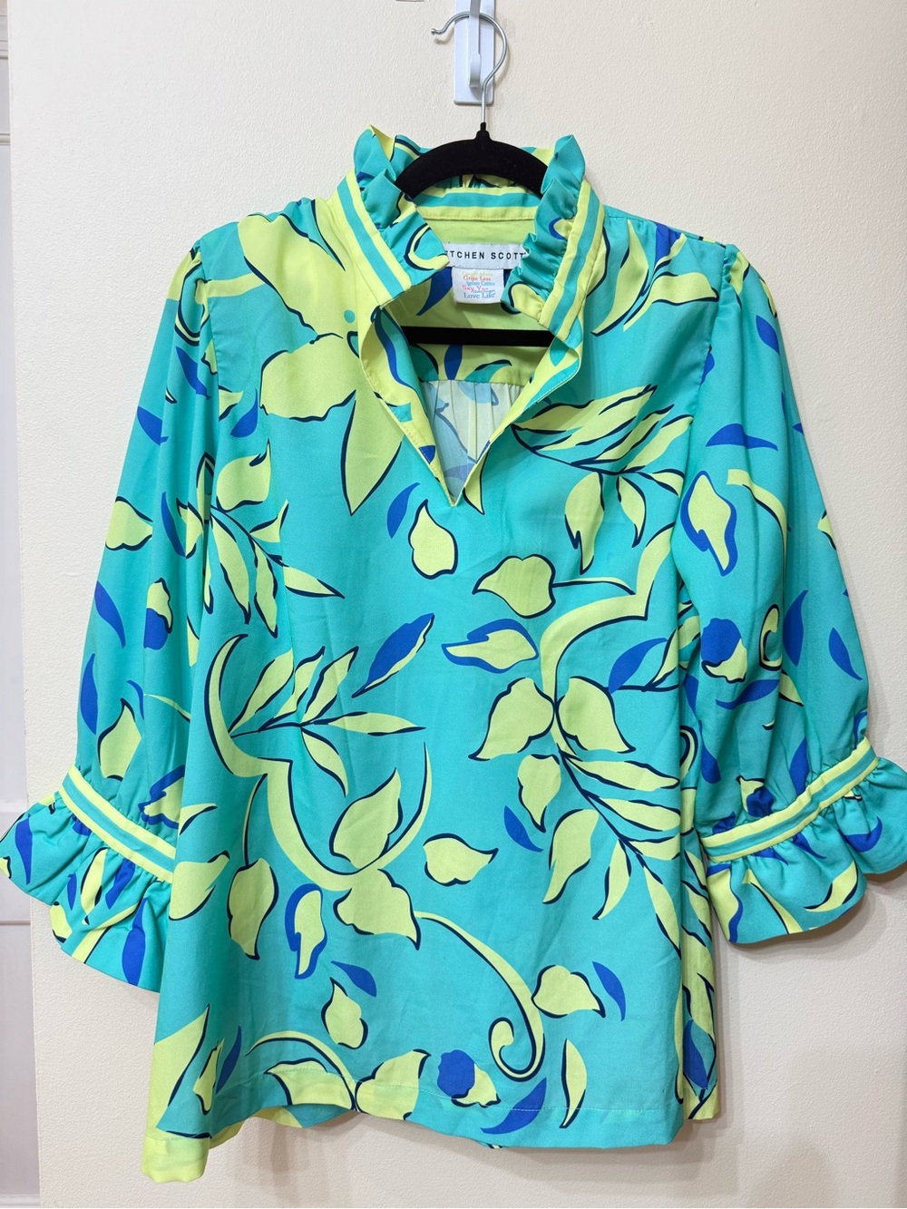 Gretchen Scott M Floral Bell Ruffle Sleeve Tunic Top Vacation Colorful Southern